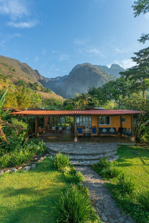 Lake Front Retreat At Los Elementos Santa Cruz La Laguna Εξωτερικό φωτογραφία