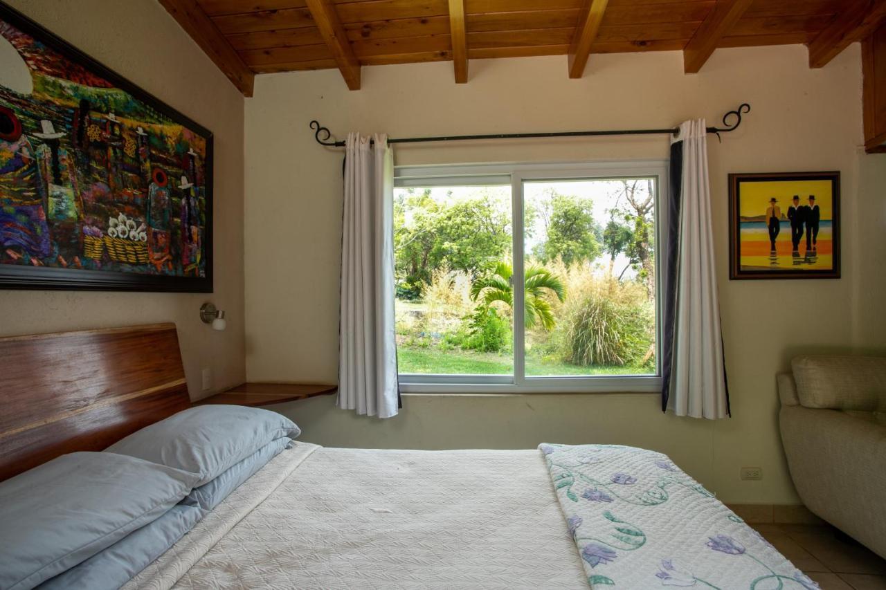 Lake Front Retreat At Los Elementos Santa Cruz La Laguna Εξωτερικό φωτογραφία