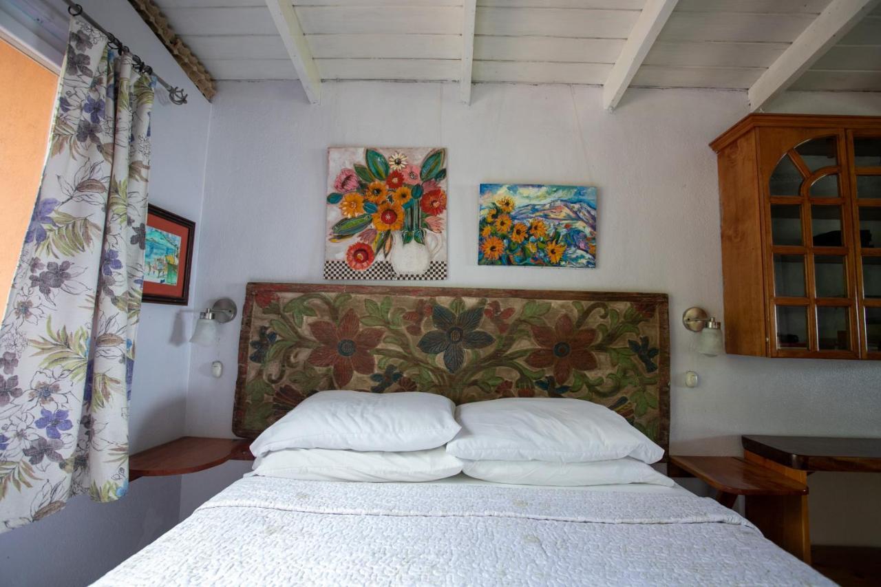 Lake Front Retreat At Los Elementos Santa Cruz La Laguna Εξωτερικό φωτογραφία