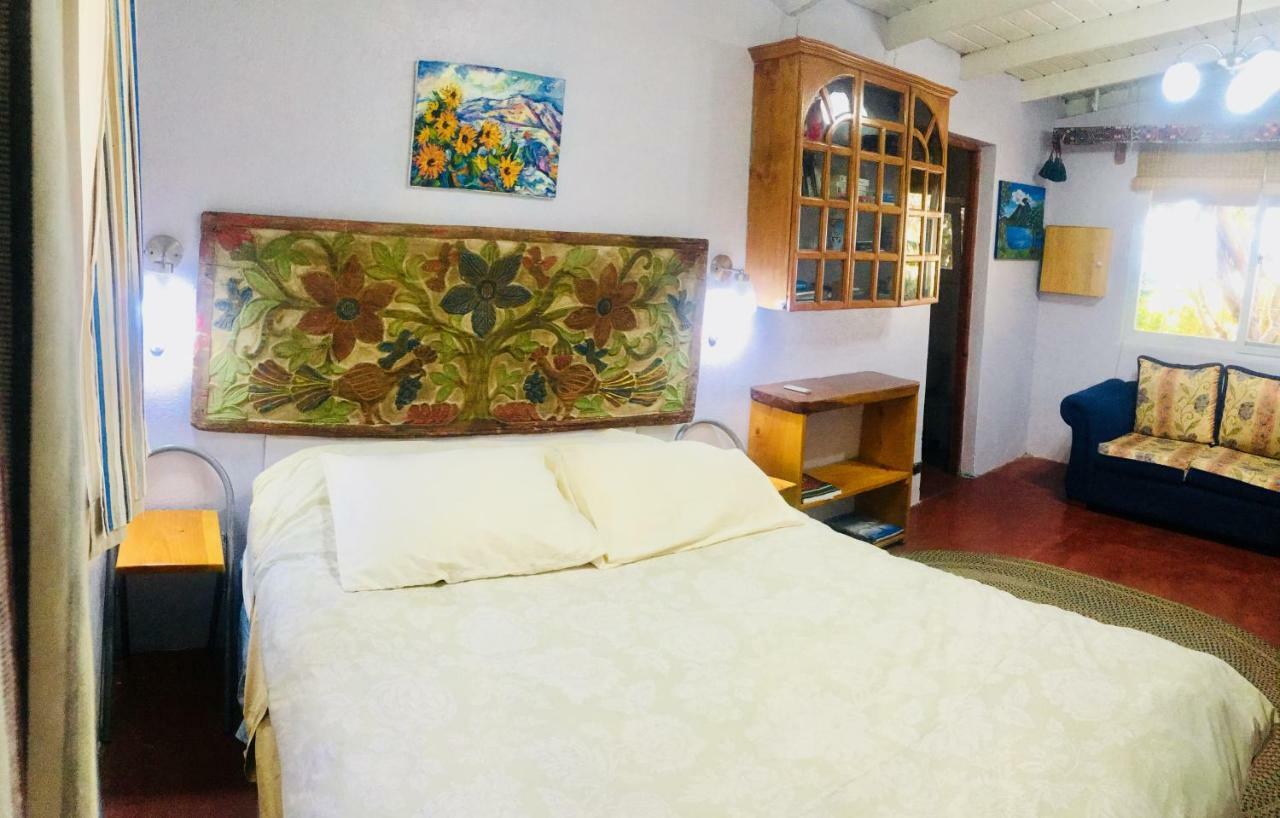 Lake Front Retreat At Los Elementos Santa Cruz La Laguna Εξωτερικό φωτογραφία